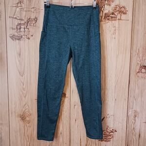 Kyodan Heathered Green Capri Leggings Size Medium